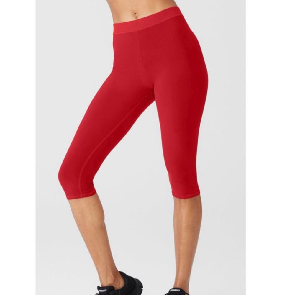 Alo Yoga High-Waist Iconic 90's Capri Classic Red Vintage Crop Tights‎ Size XS